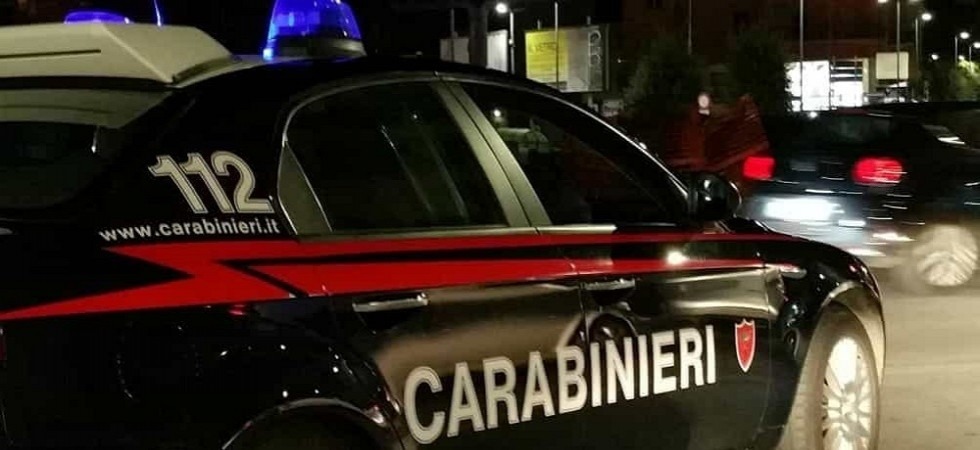 Minorenne arrestato per rapina ed estorsione in piazza Dante